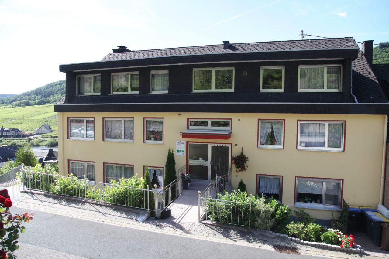 Ferienwohnung Moselblick-Stein Valwig Exterior photo